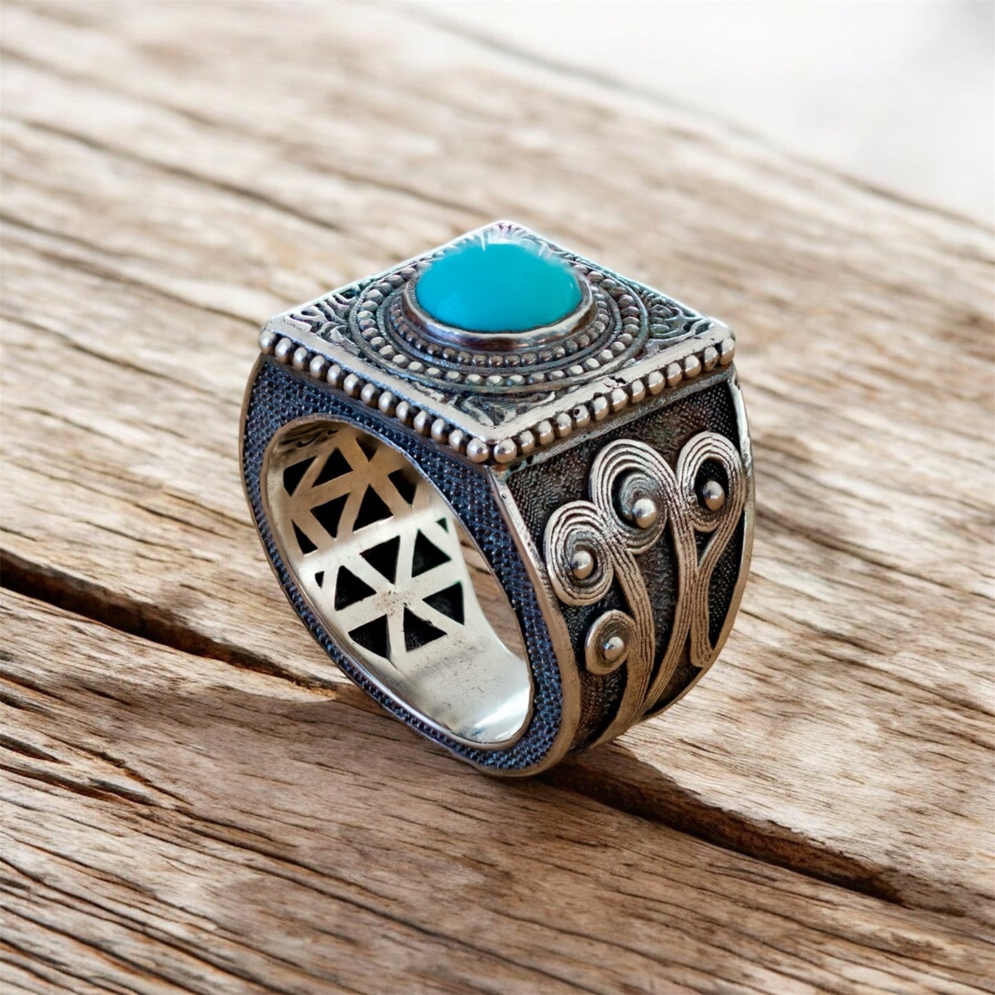 RING OSKARO PHARAOH
